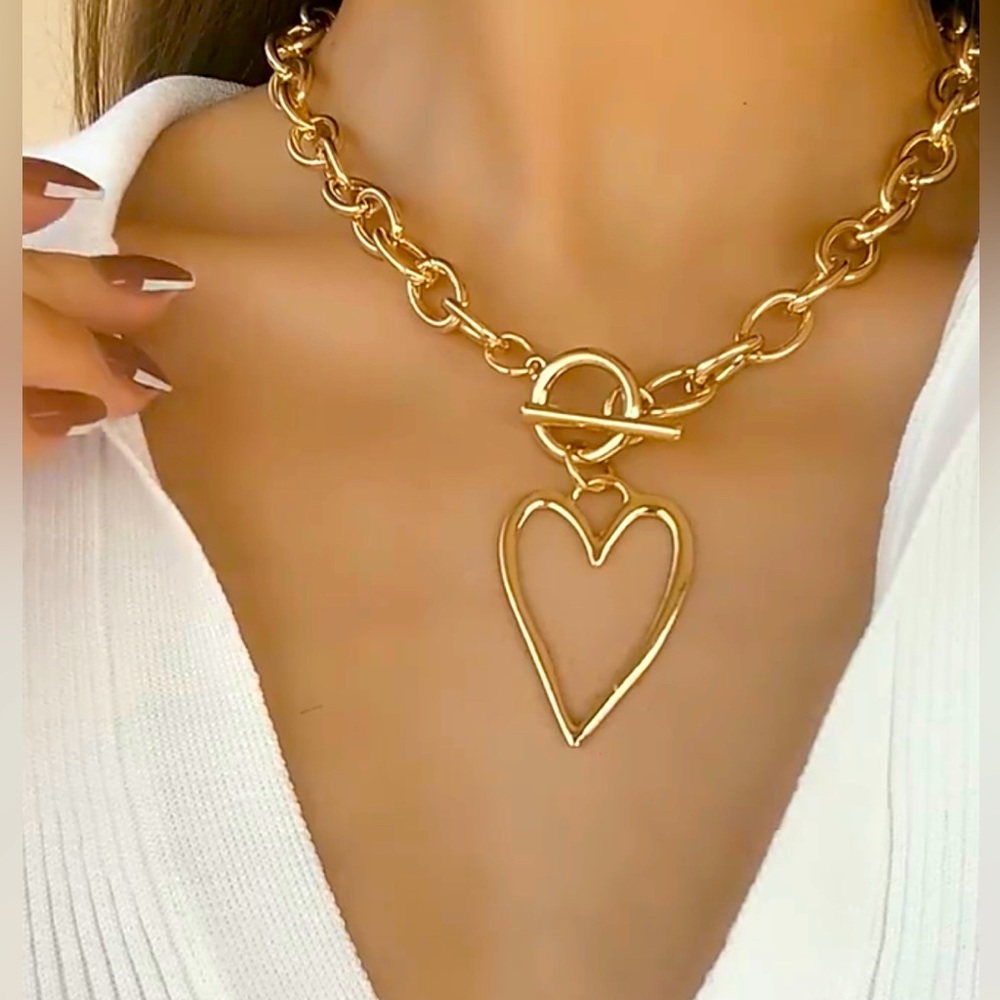 New, AENSOA Punk Gold Color Bih Heart Pendant Imitation Metal Choker Necklace